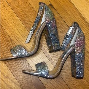 NWOT STEVE MADDEN HEELS